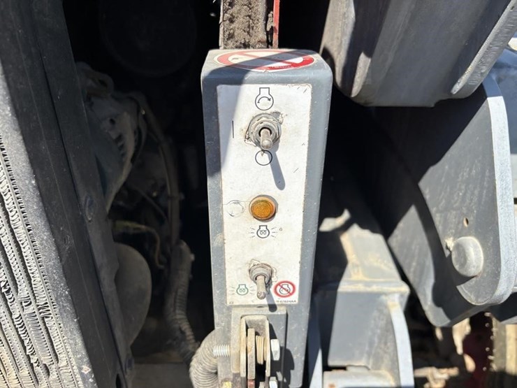 skyjack-sj8841rt-image-20