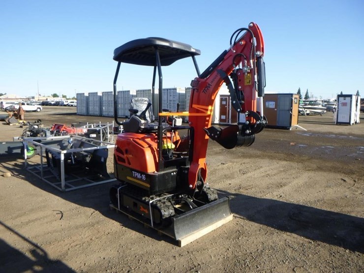 2025-tpm-16-hydraulic-excavator-image-2