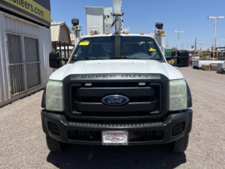 2016-ford-f550-image-3