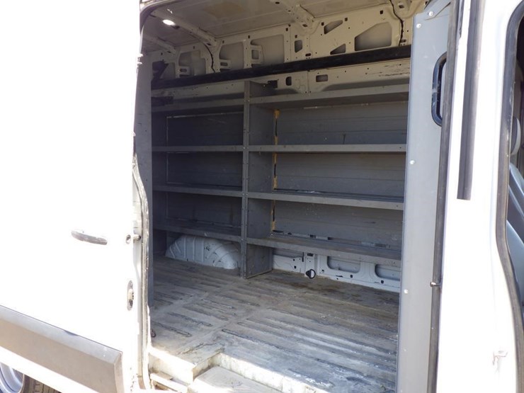 2019-ford-transit-image-8