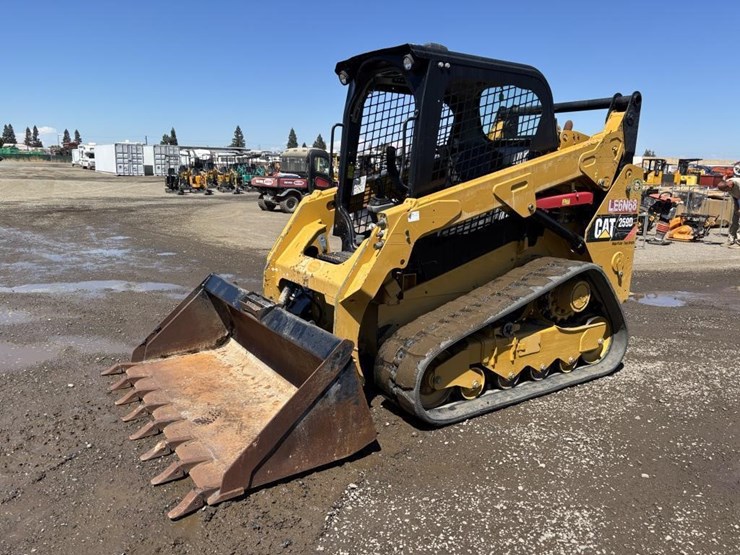 2016-caterpillar-259d-image-1