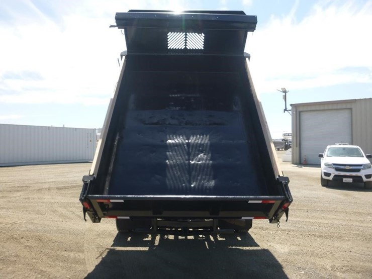 2015-ford-f550-image-8