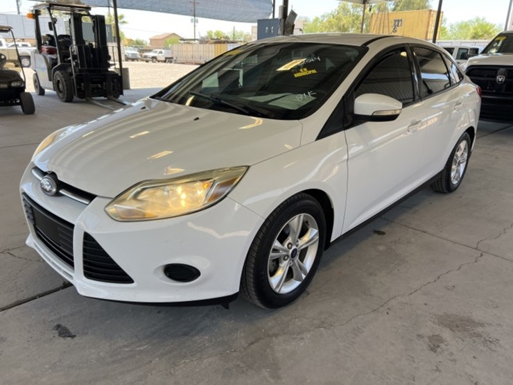 2014-ford-focus-se-sdn-image-4