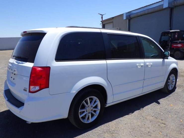 2014-dodge-grand-caravan-image-3