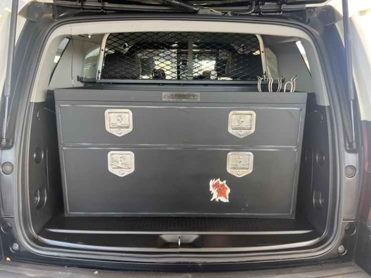 2017-chevrolet-tahoe-image-9
