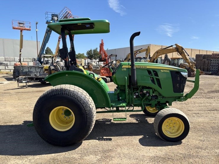 2016-john-deere-5055e-image-7