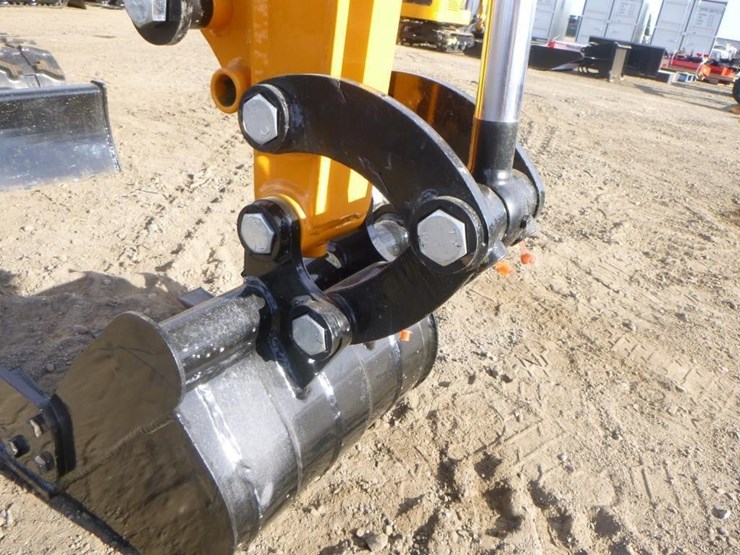 2025-vicsec-vc13-hydraulic-excavator-image-11