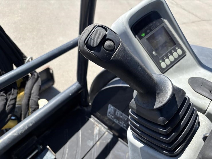2020-yanmar-vi035-hydraulic-excavator-image-30