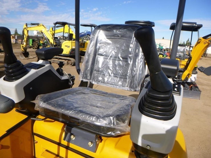 2025-sdlanch-sdle20-hydraulic-excavator-image-21