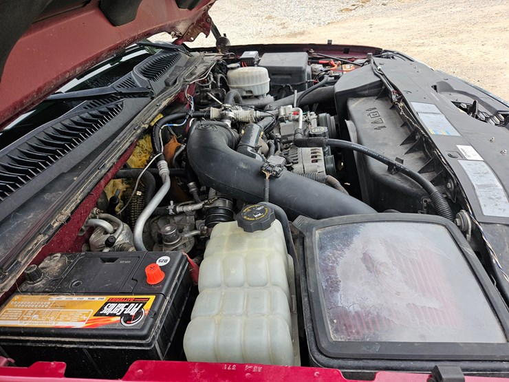 2005-chevrolet-silverado-image-31