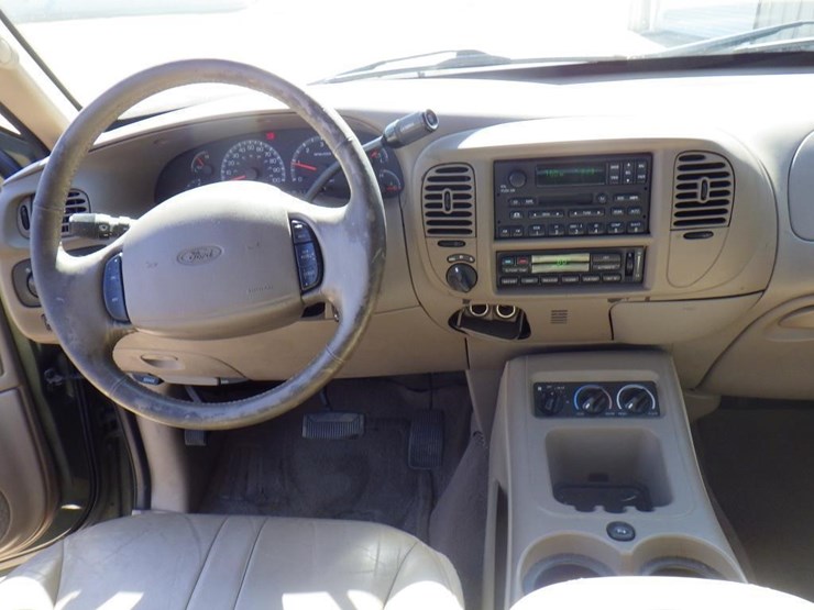 2001-ford-expedition-image-9