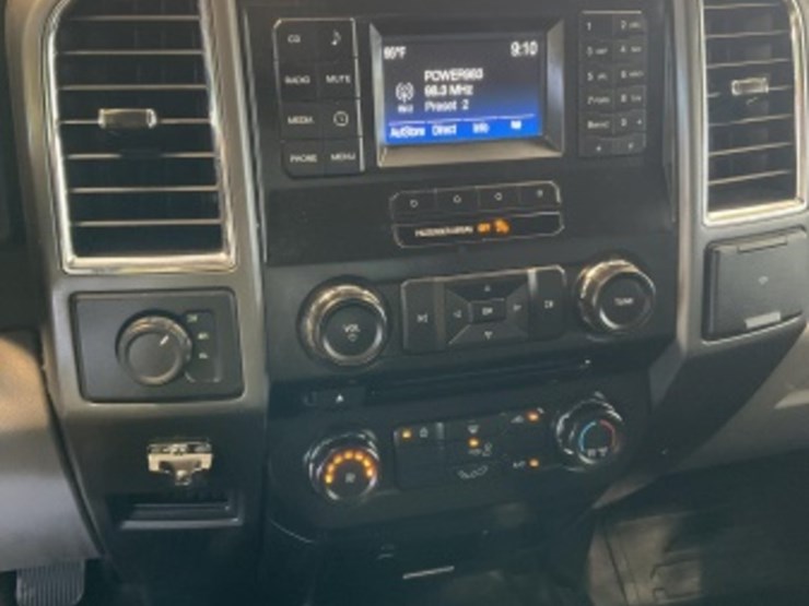 2016-ford-f150-image-18