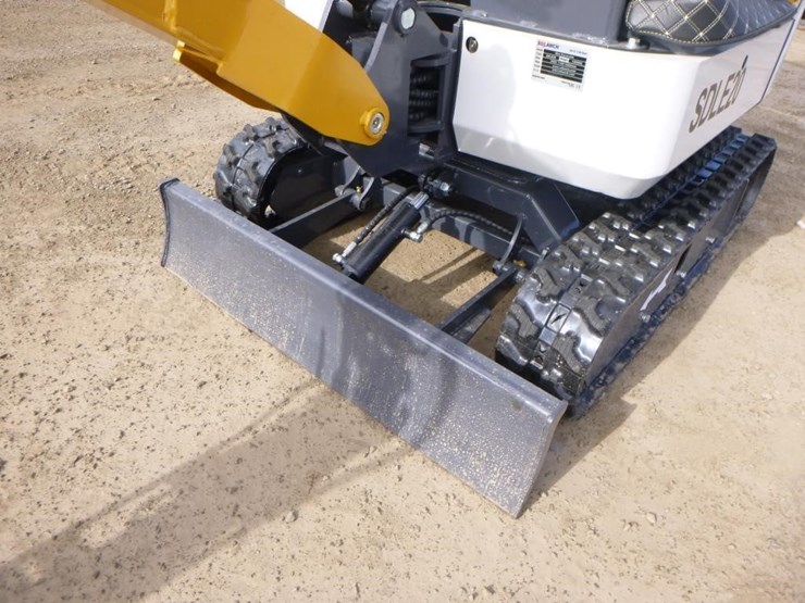 2025-sdlanch-sdle20-hydraulic-excavator-image-16