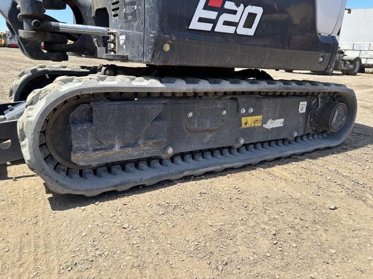 2022-bobcat-e20-image-20