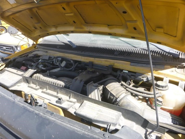 2009-ford-e450-image-8