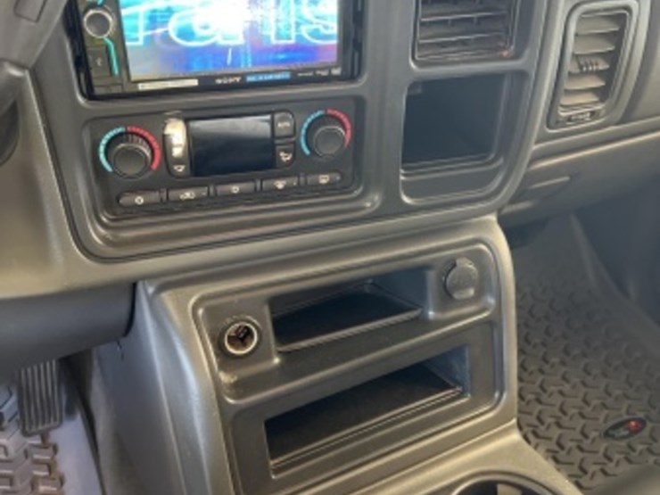 2005-chevrolet-silverado-1500-image-20
