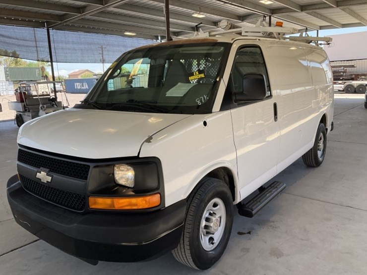 2013-chevrolet-express-2500-image-4