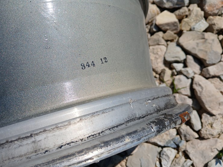 #20713-•-aluminum-rim-for-s10-pickup-(5-lug)-image-5