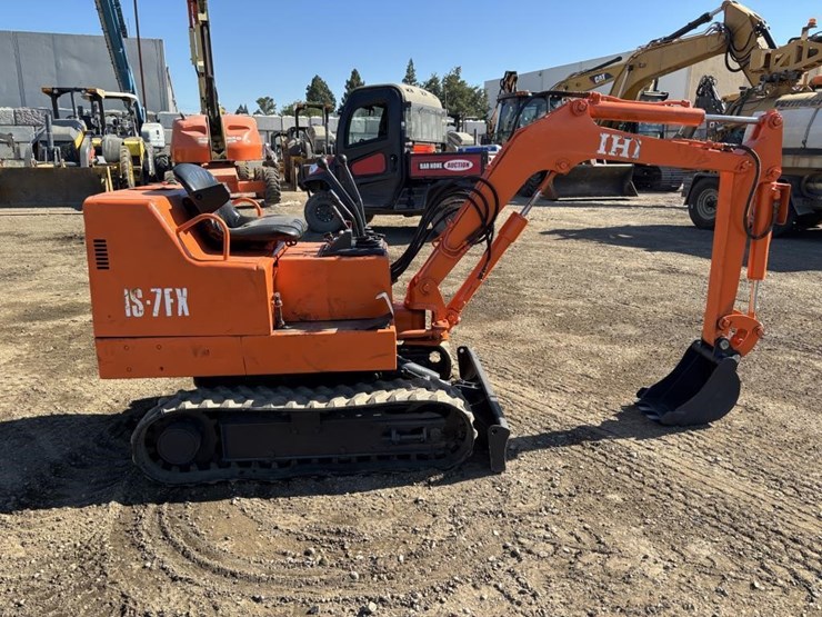 ihi-1s7fx-hydraulic-excavator-image-7