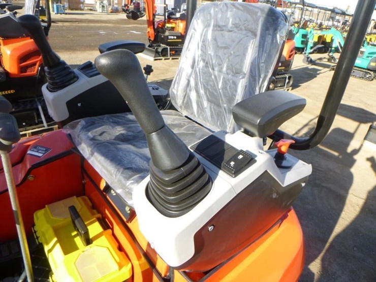 2025-tpm-16-hydraulic-excavator-image-22