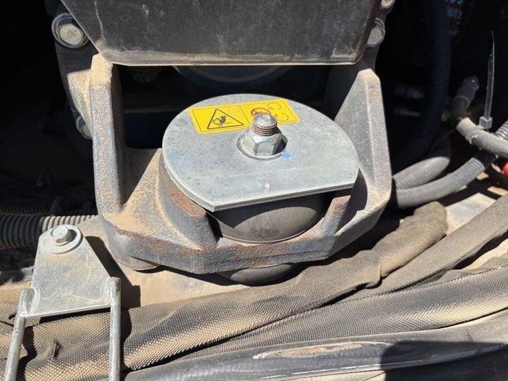 kubota-ssv65-image-33