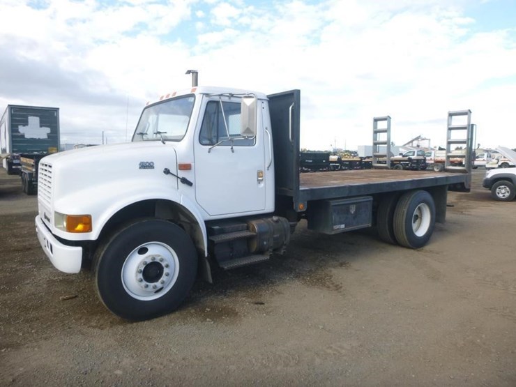 2001-international-4900-image-1