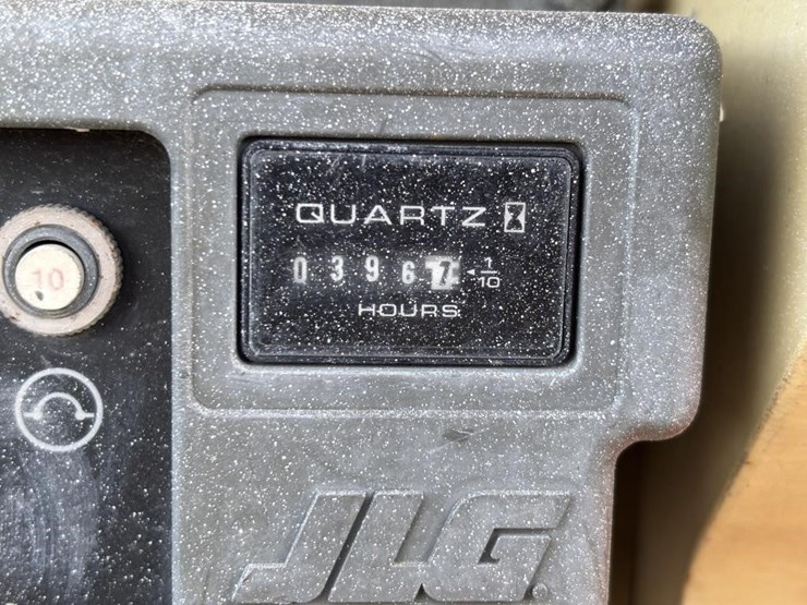 jlg-1930es-image-14