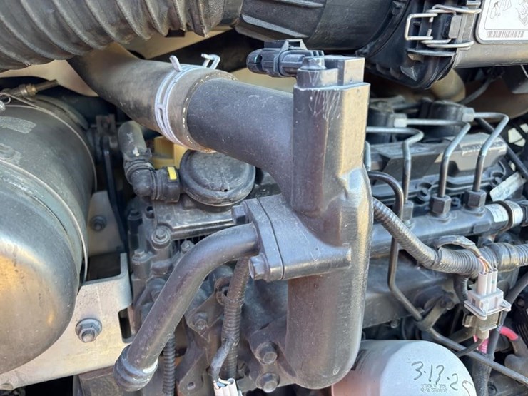2019-bobcat-t590-image-38