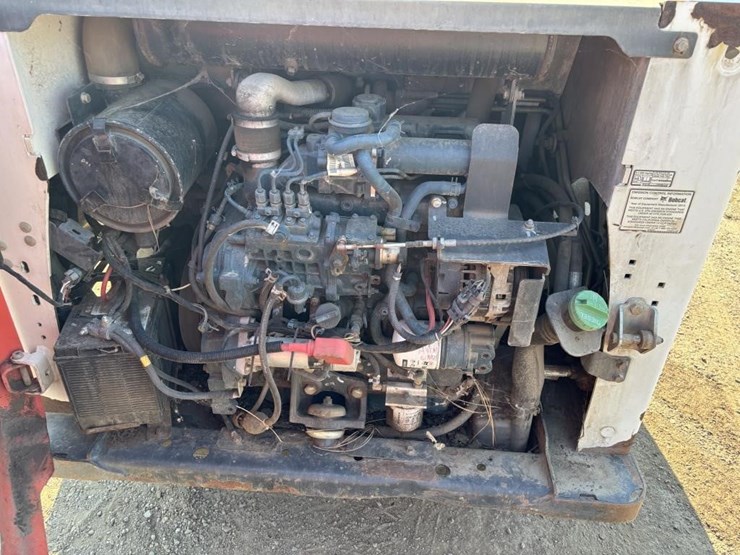 2013-bobcat-s630-image-29
