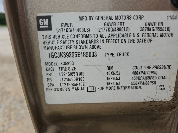 2005-chevrolet-silverado-3500-image-23