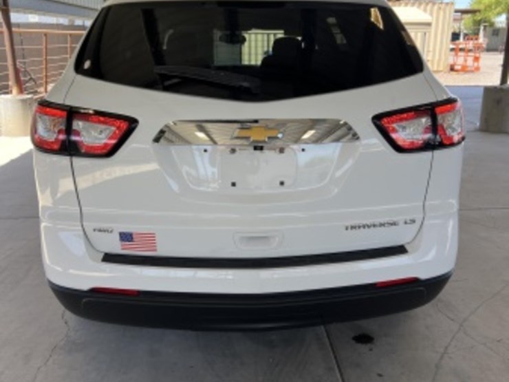 2016-chevrolet-traverse-ls-image-6
