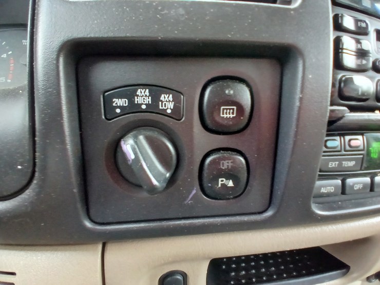 2005-ford-excursion-image-32