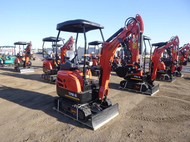 2025-tpm-16-hydraulic-excavator-image-2