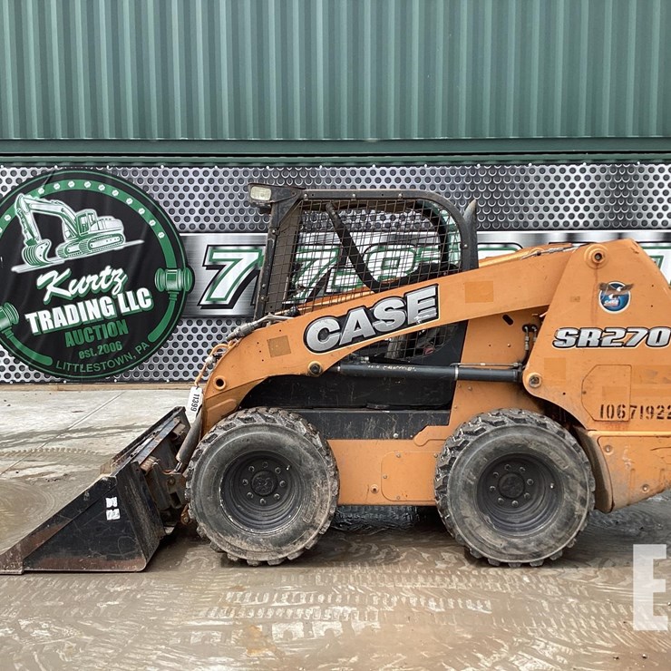 2017 CASE SR270