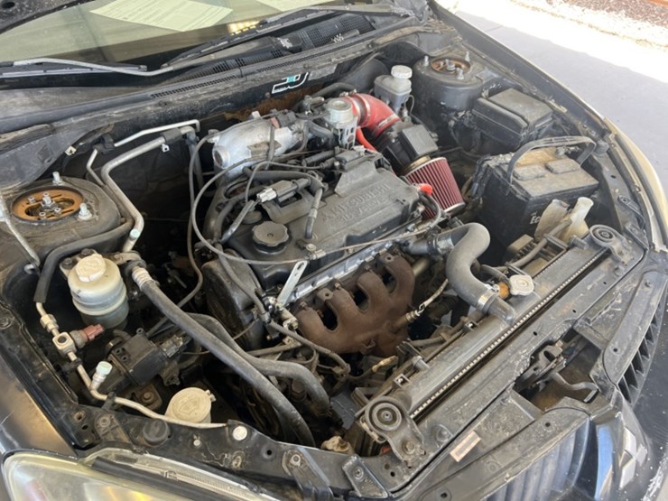 2004-mitsubishi-lancer-sdn-image-10