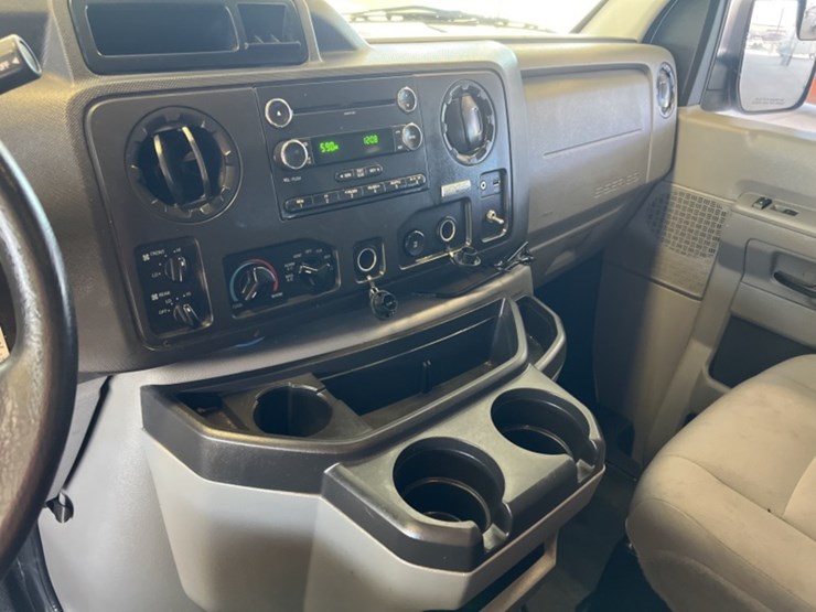 2014-ford-e350-image-20