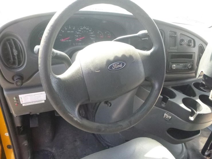 2006-ford-e450-image-11