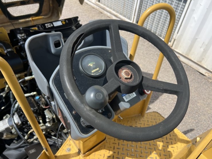 caterpillar-cb-335e-image-18