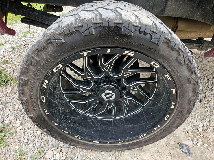 2005-chevrolet-silverado-image-64