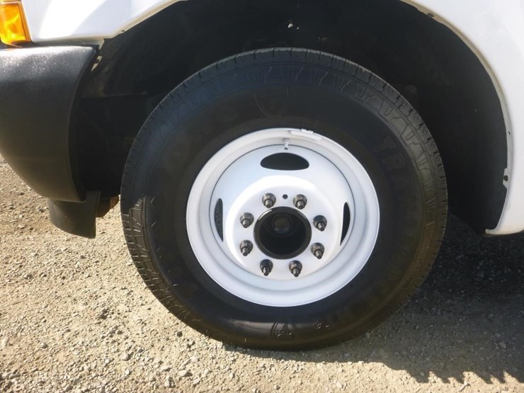 2001-ford-f350-image-24