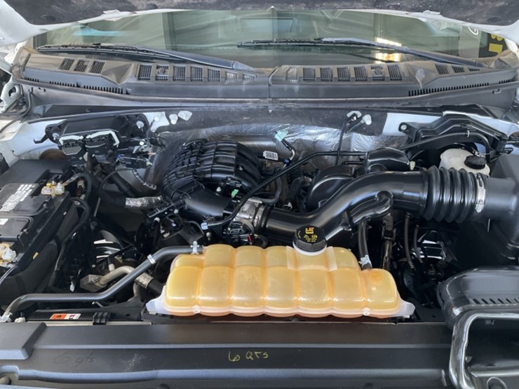 2016-ford-f150-image-14
