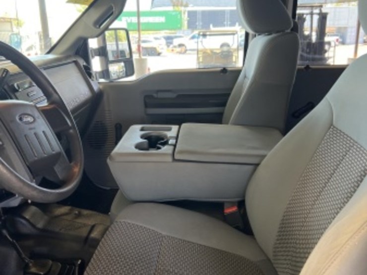 2015-ford-f250-image-21