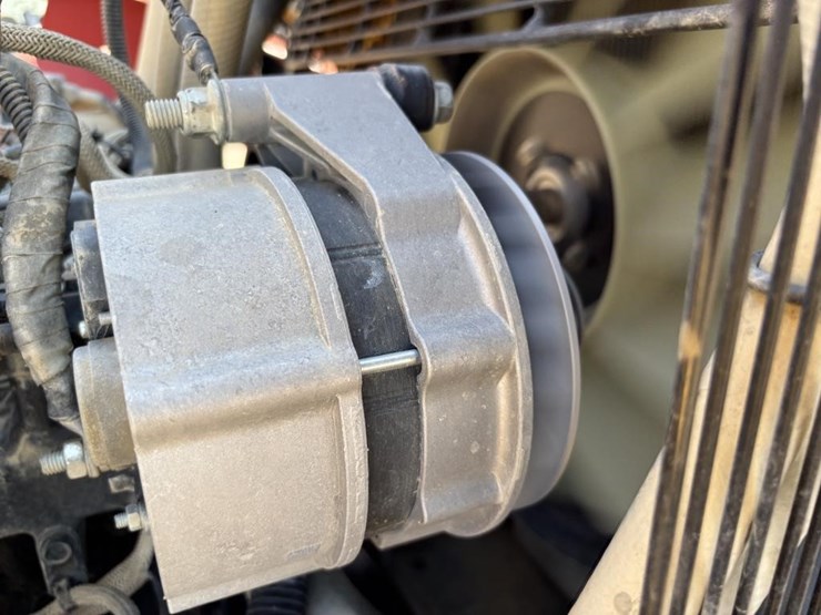 2020-deere-310l-ep-image-62