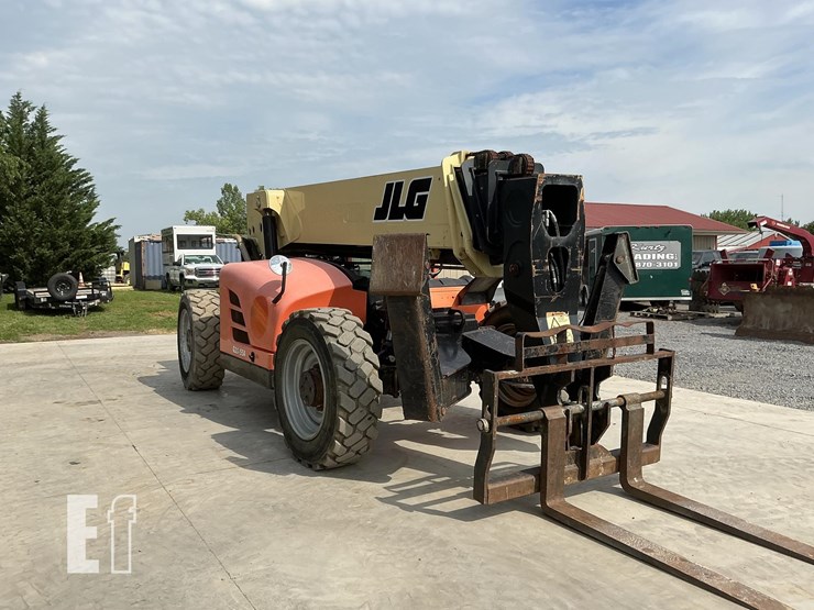 2015-jlg-g10-55a-image-6