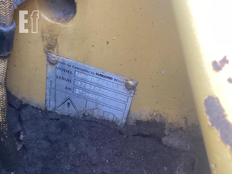 2018-caterpillar-d7e-image-26