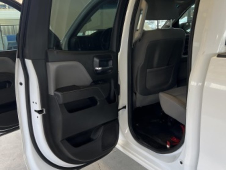 2014-chevrolet-silverado-1500-image-25