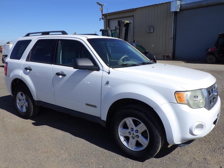 2008-ford-escape-image-2