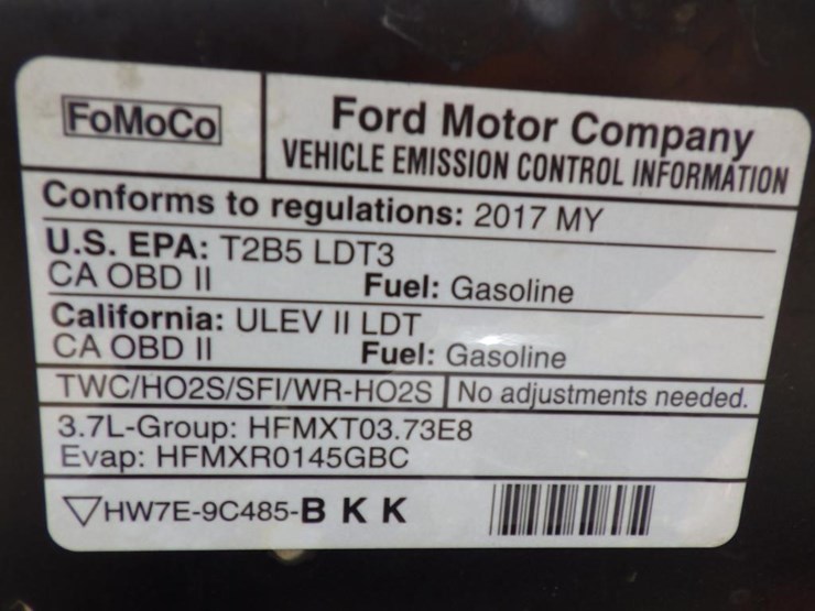2017-ford-explorer-image-13