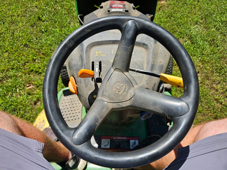 john-deere-l111-image-27