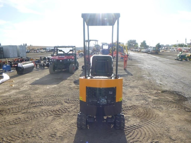 2025-vicsec-vc13-hydraulic-excavator-image-8